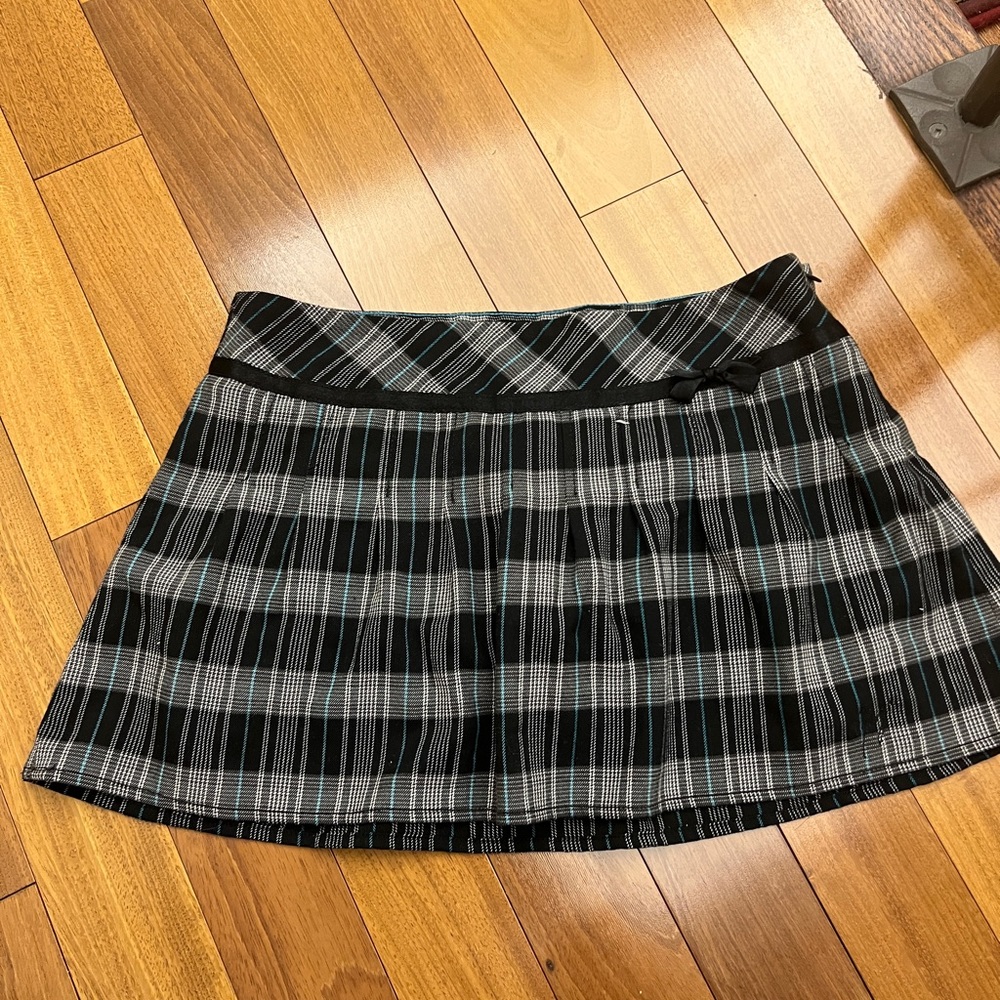 Pleated mini skirt